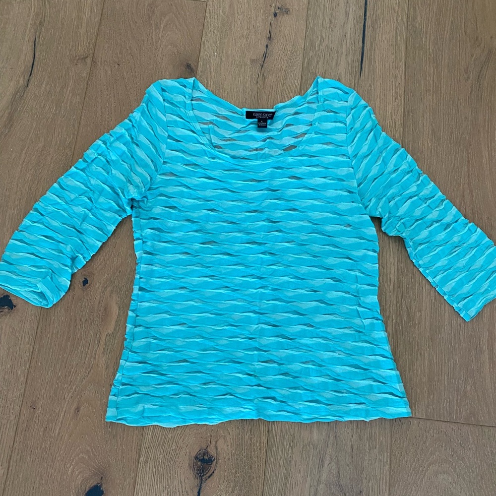 Super cute half sleeve top 
says size large but fits like a medium